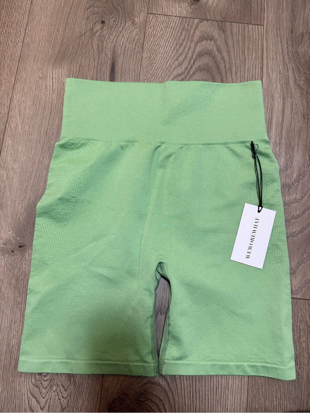 NWT WeWoreWhat Seamless Biker Shorts Green Size Small